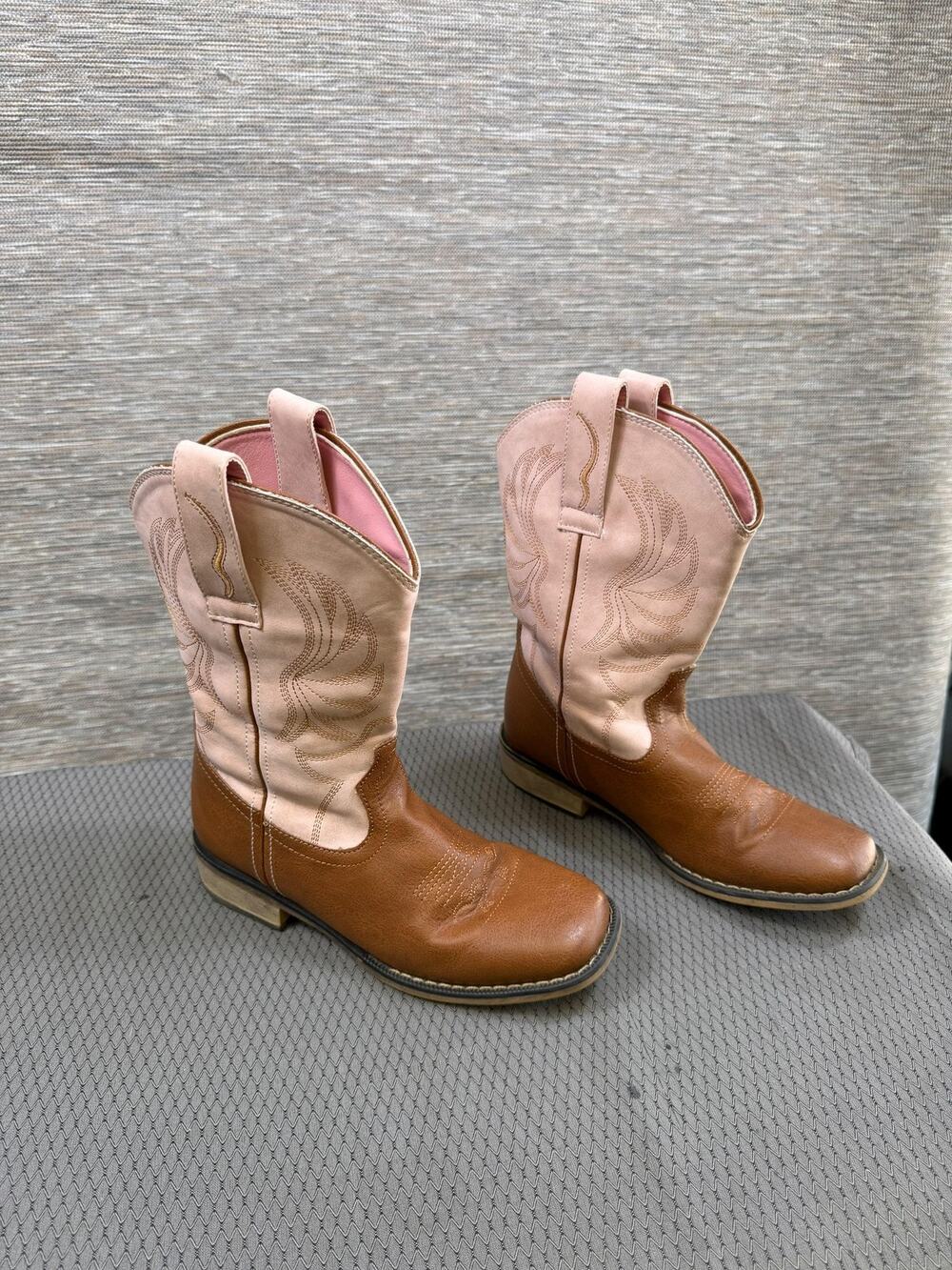 Rollda Western Cowboy Boots Kids Size 6 Brown Pink Embroidered Pull On NZX07